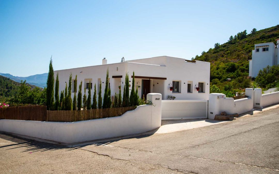 Ibiza style villa in Monte Pego